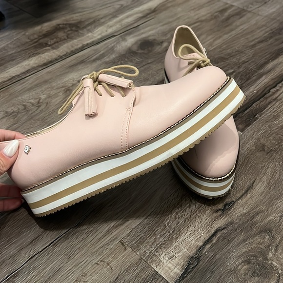 Women’s platform pink dress sneakers - Picture 4 of 4